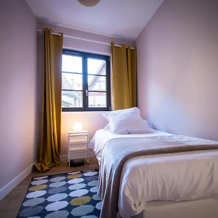 Les Du Marche Apartment *