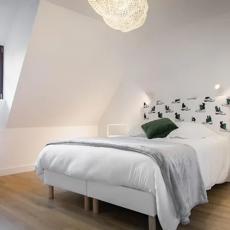 Les Du Marche Apartment *