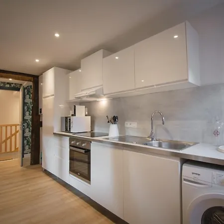 Les Du Marche Apartment *